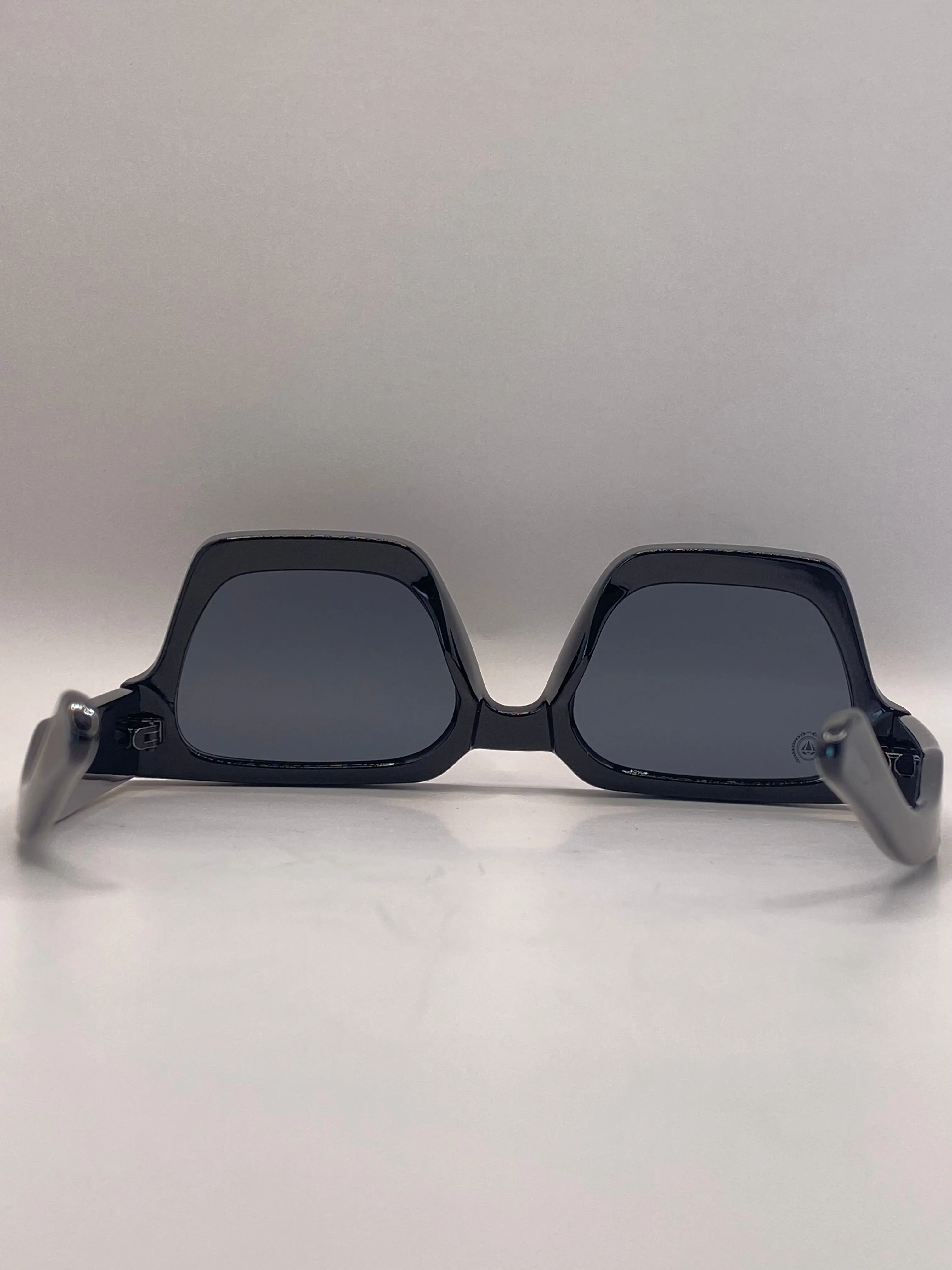 IcedOut Square Sun shade thick frame Sunglasses