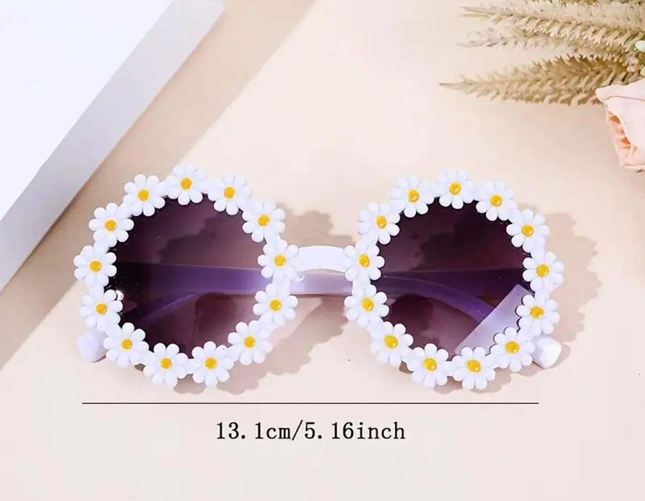 Kids Daisy Sunnies (non UV)